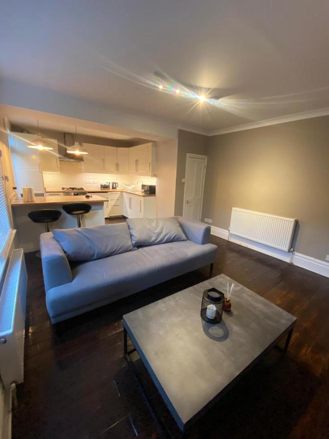 Spacious 2-Bed Apartment London Exterior foto